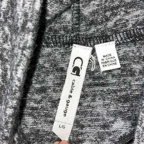 Cable & Gauge Cozy Heather Black Knit Hooded Pullover - Picture 11 of 16